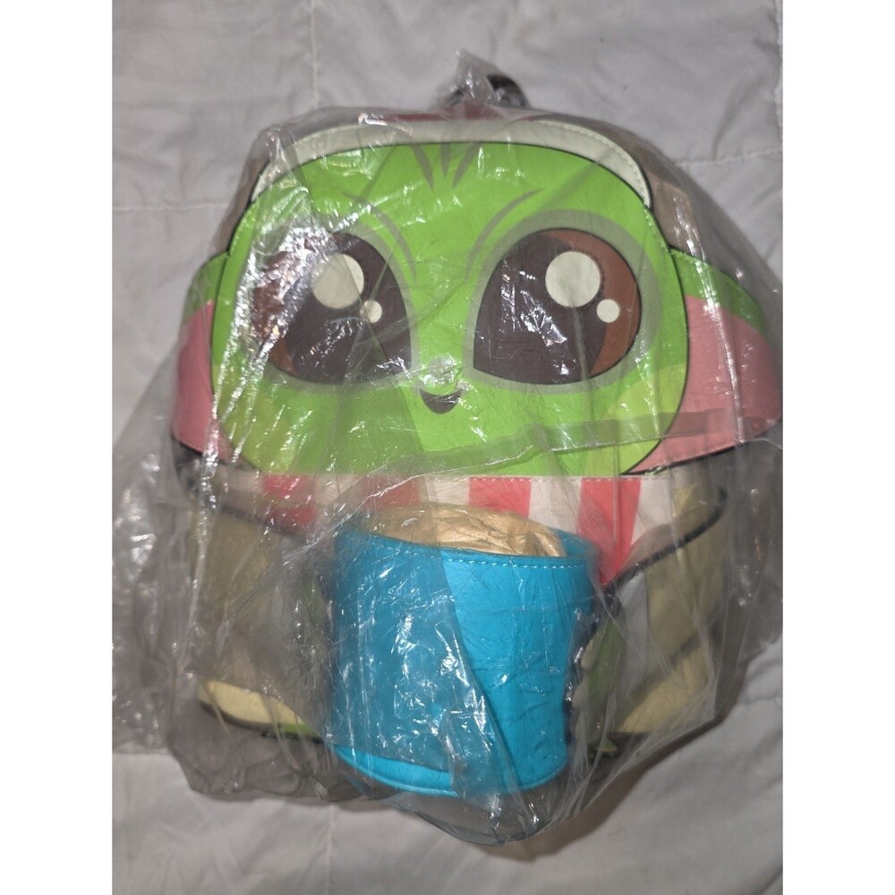 NWT loungefly star wars the child baby Yoda grogu holding cup mini backpack!